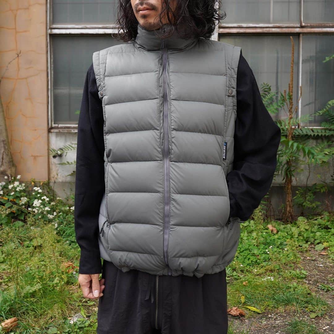 のインスタグラム：「. [MARMOT CAPITAL] PERTEX TOWN DOWN VEST.  防風性、耐水性を備えつつ高い透湿性を持たせた PERTEX QUANTUM AIRに、750Fill Powerの撥水 ダウンを充填したダウンベストです。  -  #mawsapporo #MāW #insonlinestore #marmot #marmotcapital #sapporo #hokkaido #23aw」