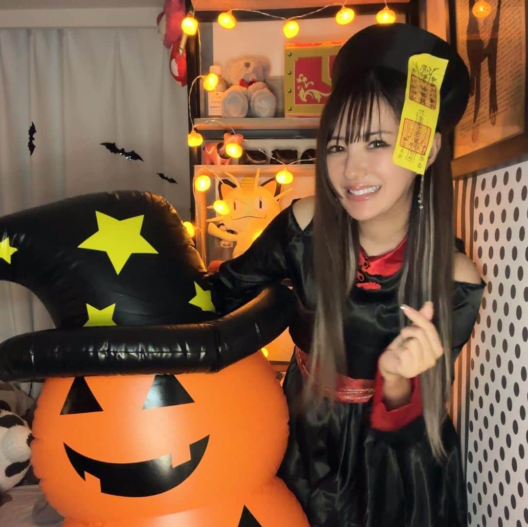 天海つばささんのインスタグラム写真 - (天海つばさInstagram)「ハロウィンは、家派」10月29日 2時23分 - amami_tsubasa000