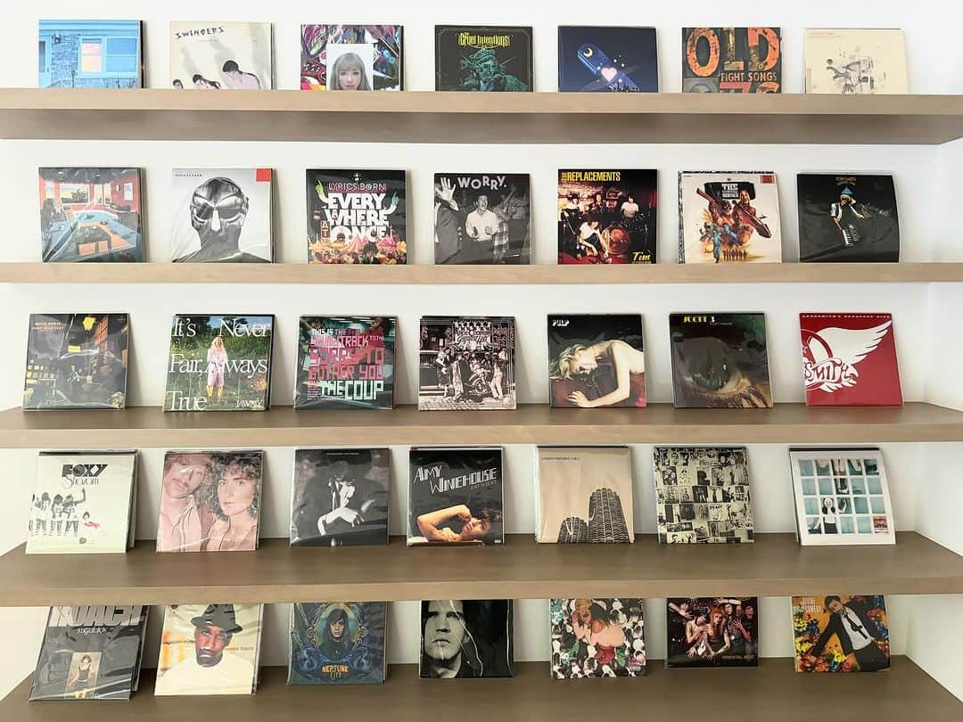 ジェームズ・ガンさんのインスタグラム写真 - (ジェームズ・ガンInstagram)「Can anyone name all these albums?」10月29日 2時30分 - jamesgunn