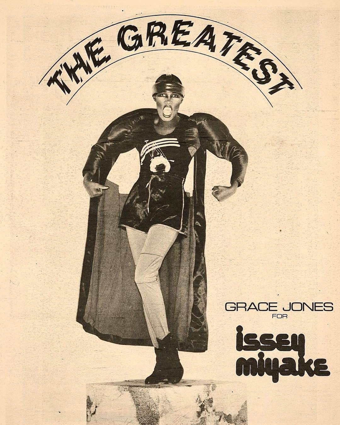 INTERVIEW Magazineさんのインスタグラム写真 - (INTERVIEW MagazineInstagram)「THE GREATEST 💪 @gracejonesofficial for @isseymiyakeofficial inside the October ‘75 issue of Interview.」10月29日 3時10分 - interviewmag