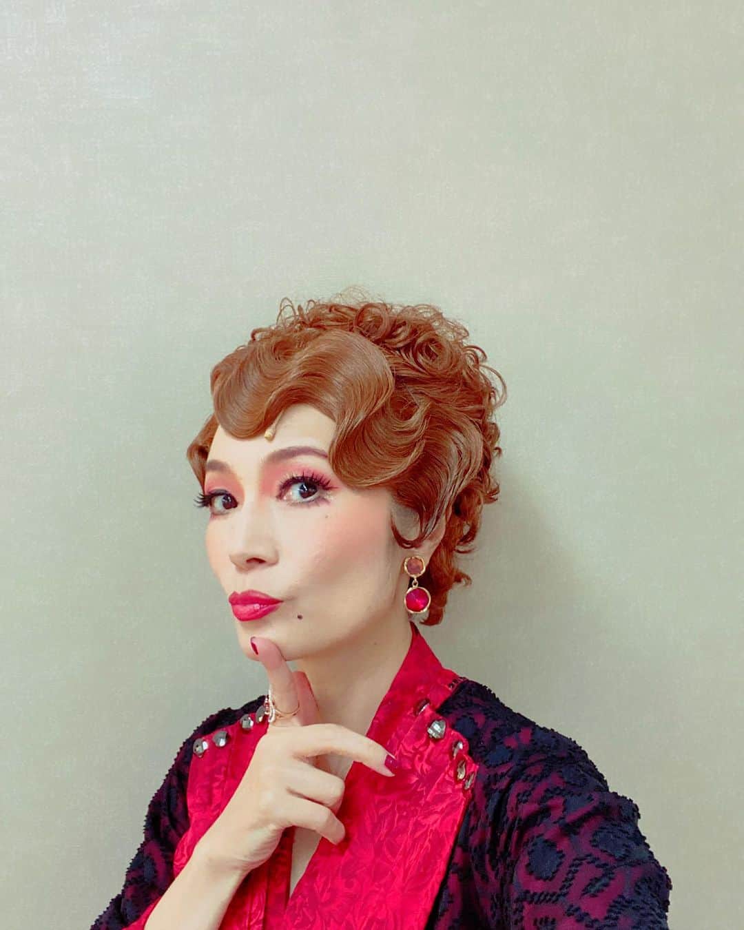 のインスタグラム：「今日も楽しかった #アナスタシア ご来場ありがとう御座いました  明日は 12:30〜 お待ちしております♪  感謝 #マルシア」