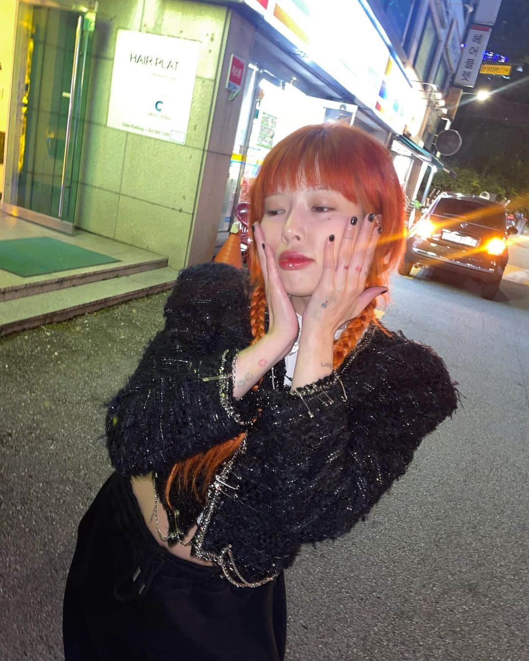 ヒョナ さんのインスタグラム写真 - (ヒョナ Instagram)「🤍」10月28日 18時45分 - hyunah_aa