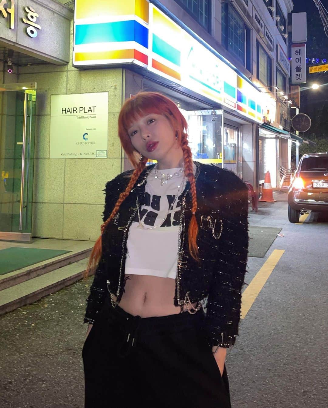 ヒョナ のインスタグラム：「🤍」