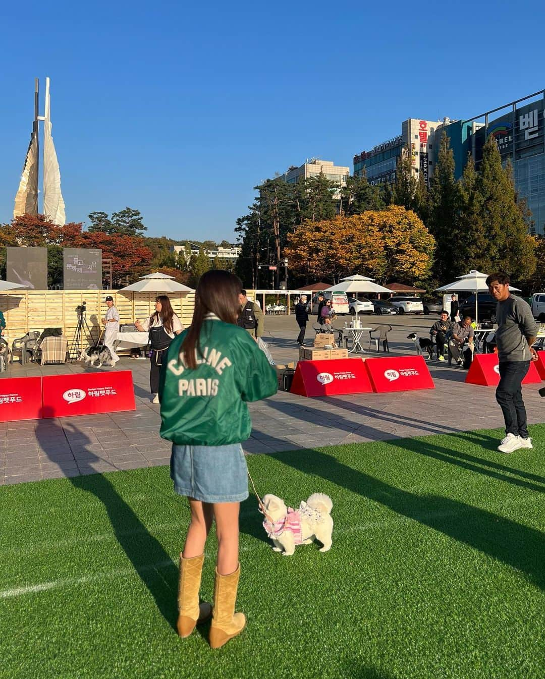 カン・イェウォンさんのインスタグラム写真 - (カン・イェウォンInstagram)「줄리와함께🩵  #동물교감치유문화제」10月28日 18時47分 - kangyewon0315