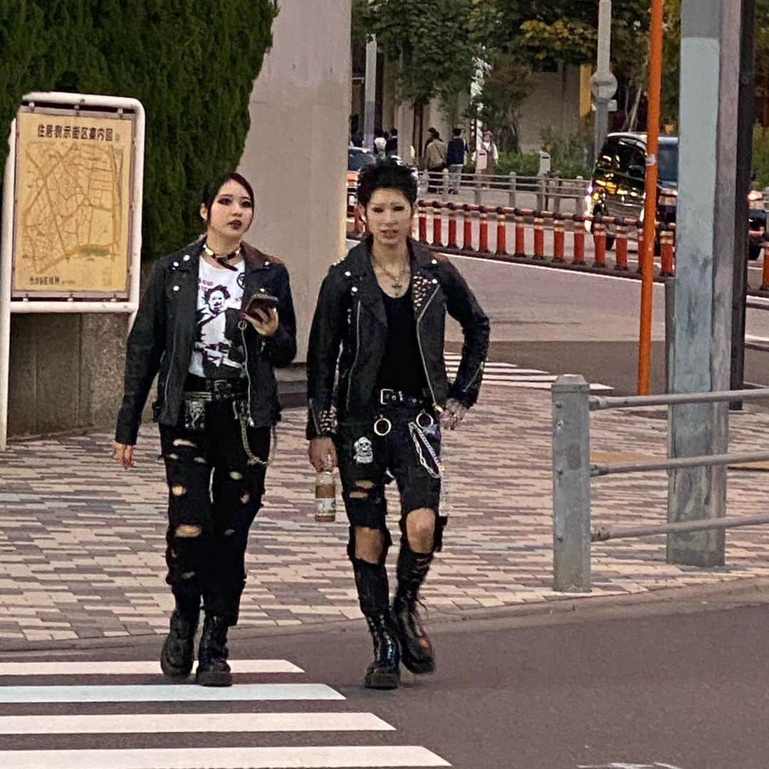 デンハムさんのインスタグラム写真 - (デンハムInstagram)「❤️ TOKYO 👏🏼 #denham #jasondenham #denhamthejeanmaker #denhamjapan #thetruthisinthedetails」10月28日 18時50分 - denhamthejeanmaker
