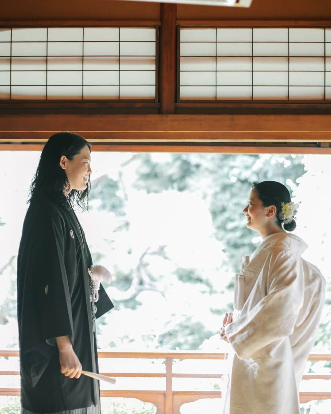 オードヴィーウェディング【名古屋・結婚式場】 さんのインスタグラム写真 - (オードヴィーウェディング【名古屋・結婚式場】 Instagram)「/ location photo パーティーではカラードレスにお色直ししたい！ そんなおふたりにオススメなのが和装での前撮りです  名古屋市内にはレトロなスポットがたくさん おしゃれな前撮りをトータルプロデュースいたします  ┈┈┈┈┈┈┈┈┈┈┈┈┈┈┈┈┈  これから結婚式を挙げる花嫁さまへ 準備が楽しくなるウェディング情報発信中  おいしいもおしゃれも全部叶える 名古屋のおしゃれなレストランwedding オードヴィーウェディング  会場をくわしく見るならプロフィール ＠eaudevie_wedding.edv の𝐔𝐑𝐋をタップ  ┈┈┈┈┈┈┈┈┈┈┈┈┈┈┈┈┈ #オードヴィーウェディング #オードヴィー花嫁 #weddingdress #愛知式場 #レストランウェディング #名古屋のおいしいウェディング #愛知式場 #憧れの式場 #前撮り  #和装花嫁  #和装前撮り  #ロケーション撮影  #前撮り和装」10月28日 19時02分 - eaudevie_wedding.edv