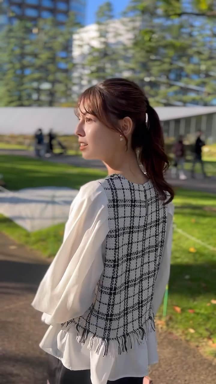 のインスタグラム：「国立新美術館あたりをお散歩⛅️  #モデル #ハーフモデル #2003 #03 #fyp」