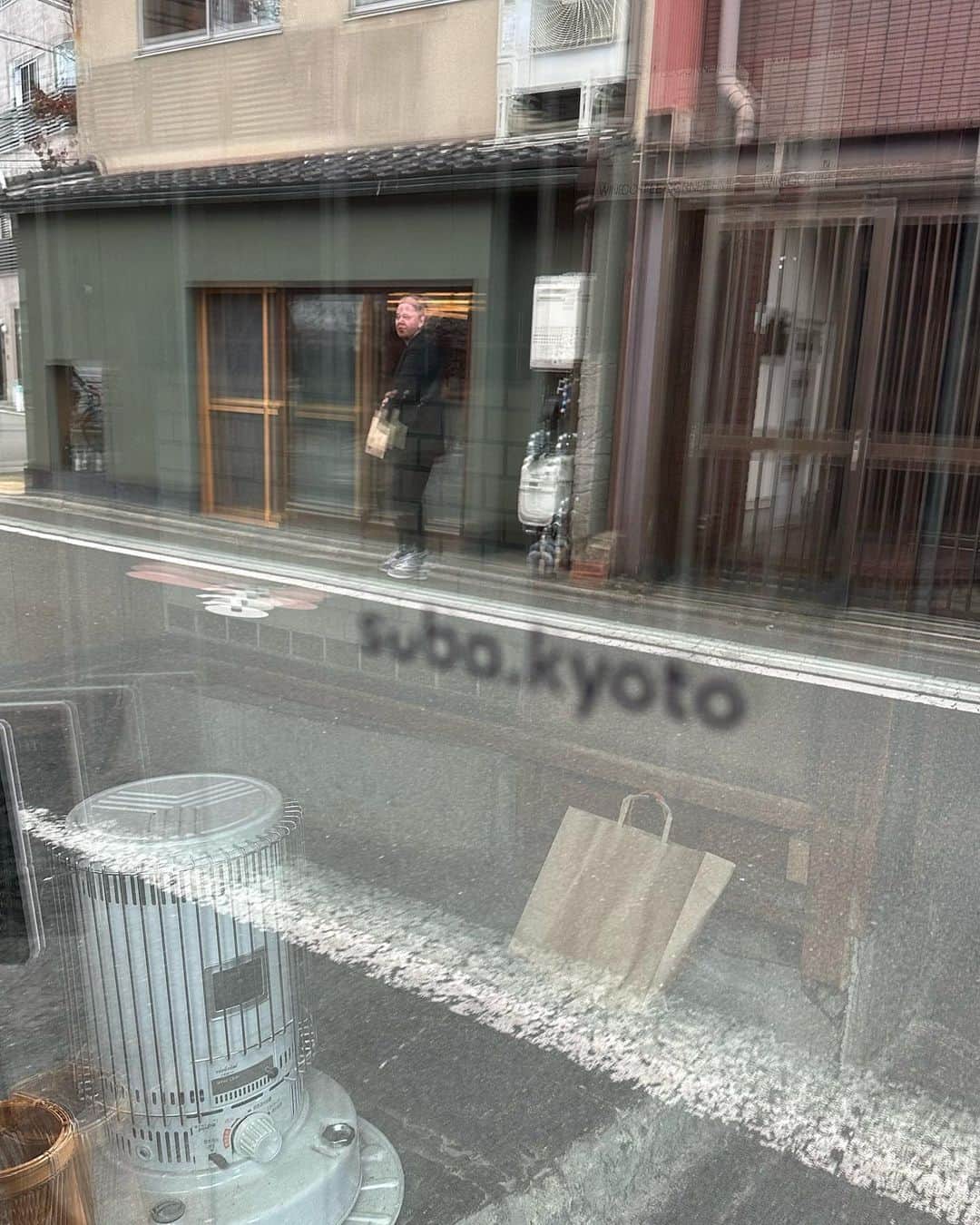 TOMOKAさんのインスタグラム写真 - (TOMOKAInstagram)「そうだ京都行こう  でふらっと京都へ 行きたいって前から言われてたから良かった⛩️」10月28日 19時05分 - ______839048