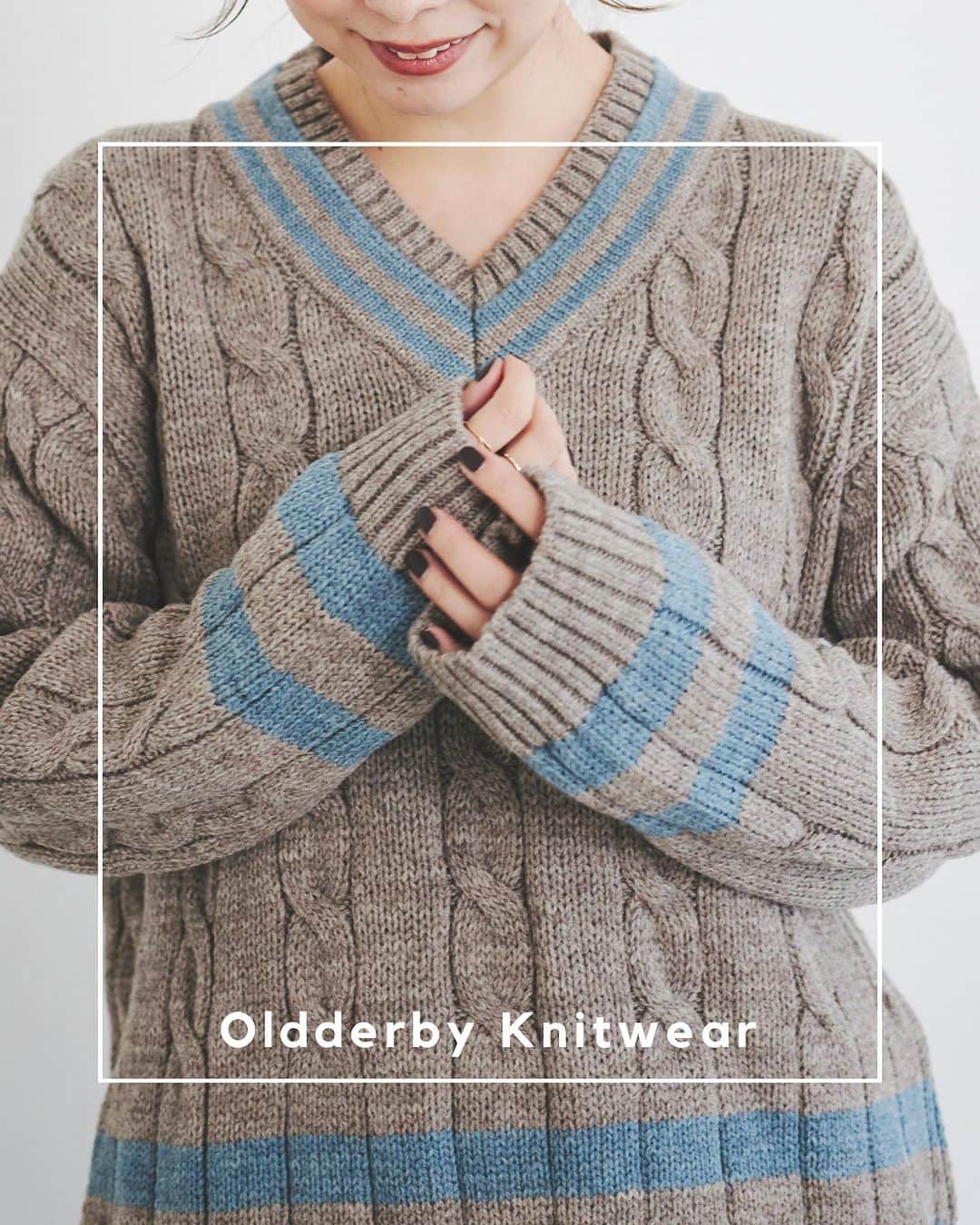 le. coeur blancのインスタグラム：「【 Oldderby Knitwear 】 ⁡ ニット製品の本場と言われる英国で100年以上の歴史を持つ老舗ニットファクトリーが手掛けるブランド。 ⁡ ベーシックだからこそこだわりが詰まった一枚は、今っぽいスタイルにもよく馴染む逸品。 流行り廃りを感じさせない上質で端正なニットは長く愛用したい冬のマストアイテム。  ⁡ ⁡ ▶︎着用アイテムは画像タップでcheck！  | ITEM |  Oldderby チルデンニット ¥21,780 size : 38 col : モカ / オフ no. 3138024101  Oldderby ハーフジップニット ¥24,200 size : 38 col : オフ/ ライトグレー no. 3138024100  ⁡  _____________________ ⁡ ⁡ < Event > ⁡ ◾️NOVELTY FAIR 税込22,000円以上のご購入でノベルティBAGを先着でプレゼント 10/25(水)start〜なくなり次第終了 ⁡ ◾️レビュー投稿キャンペーン 期間中、レビュー投稿1件につき100ptを後日プレゼント 10/25(水)〜11/5(日) ⁡ その他、各店イベントも盛りだくさん！ くわしくはお近くのショップにおたずねください。 ⁡ ⁡ ⁡ < 11月Insta Live Schedule > ⁡ 11/2(木) 「アウターのご紹介」ルミネ荻窪店 11/8(水) 「ショップクルーズ」ディアモール大阪店 11/16(木) 「スタッフ別コートスタイリング」有楽町マルイ店 11/21(火) 「ニットをたっぷりご紹介」天王寺ミオ店 11/29(水)「12月入荷新作の先見せ」プレスルーム ⁡ ⁡ ※日時や内容は変更になる場合もございます。 　詳しくは前日のストーリーズでお知らせします。 ⁡ ⁡ ⁡ ⁡ ⁡ ⁡ ⁡ ⁡ #lecoeurblanc #ルクールブラン #le_23aw #autumn #winter #le_web #oldderbyknitwear #オールドダービーニットウェア #ニット #チルデンニット #ウールニット」