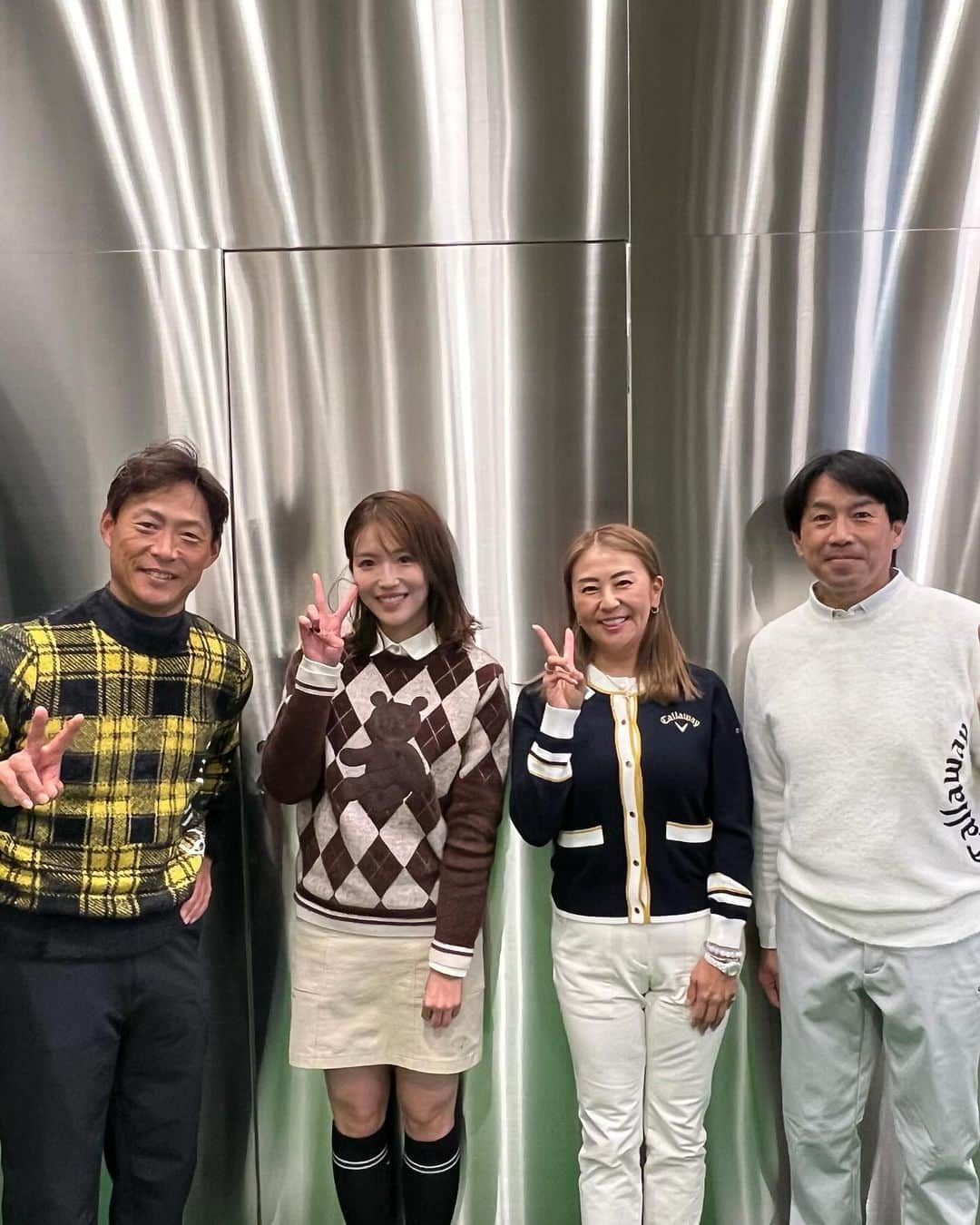 佐伯三貴さんのインスタグラム写真 - (佐伯三貴Instagram)「本日、キャロウェイ心斎橋店にてスペシャルトークイベントをさせていただきました😊  元阪神タイガースの桧山進次郎さんとはお久しぶりでした☺️  進行役の小澤昭博さん、川岸ゆかさんの4人でのトークイベントは沢山の方々に来て頂きました😁  私の方が楽しませて頂いたトークイベントでした🥰  最後の動画は心斎橋店の中を撮影しました🥰 めちゃくちゃアパレルもあるし、クラブも豊富だし、なんて言ったってフィッティングルームが2打席も❣️❣️❣️  関西の皆様❤️行かなきゃ損ですよ🥺❣️  @callawayapparel_japan  @callawaygolf_japan」10月28日 19時25分 - threeprecious