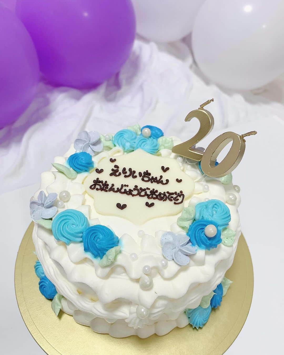 大盛真歩さんのインスタグラム写真 - (大盛真歩Instagram)「🩵🎂💜  昨日はえりいちゃんの誕生日でした！ ずんちゃんと一緒に当日、お祝いできて良かった︎︎︎︎︎☺︎20歳おめでとう！   #誕生日  #誕生日ケーキ  #おめでとう  #20歳    #happybirthday  #cake  #love」10月28日 19時26分 - maho_usagi