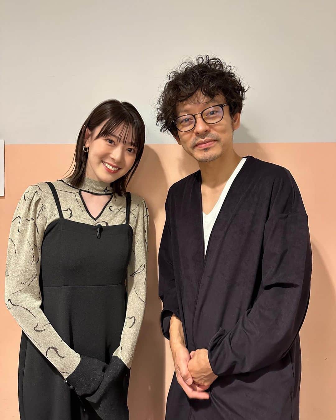 水上京香さんのインスタグラム写真 - (水上京香Instagram)「⁡ 11月1日(水) 21:00〜テレビ東京系列にて放送される 「日経スペシャル　60秒で学べるNews」に出演します🪄 ⁡ 本当に勉強になる1時間🕰️ お久しぶりの山中崇さんと、ご一緒できて嬉しかったです🥹✨ 皆様、是非ご覧ください〜！！  最初の3枚の写真、収録前で緊張してる🫨笑  Hair&Make @midori_hm  Styling @shizu_nishikawa  📷 by マネージャー K氏」10月28日 19時33分 - kyokaminakami_official