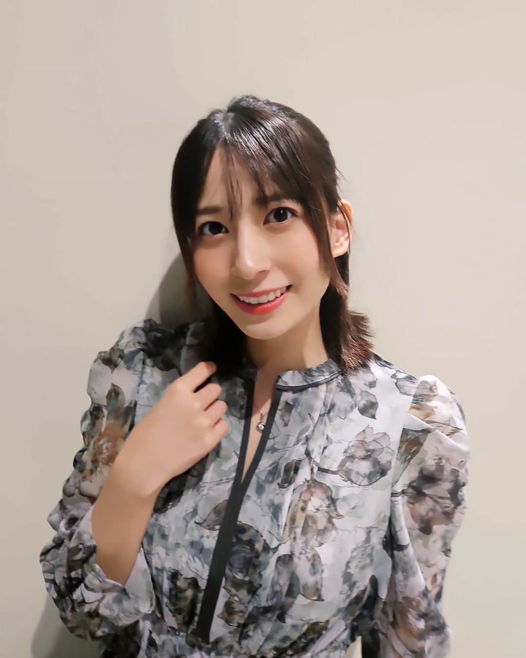 佐々木優佳里のインスタグラム：「💙  握手会ありがとうございました！  #AKB48 #握手会 #幕張メッセ」