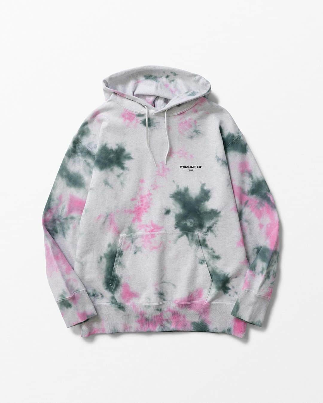 ウィズリミテッドのインスタグラム：「TIEDYE HOODIE  コットン100%の裏パイル素材を使用した13.5ozのスウェットパーカー。 左胸にはプリント。ベースカラーを含めた3色で構成されたタイダイ染めになっています。 表面にはドライタッチな空紡糸を使用し、裏面を柔らかなコットン素材のパイルにする事で、 肌触りの良い軽い着心地になっています。 抗菌防臭、制菌、抗ウィルスにも対応しています。　　  #whiz #whizlimited #whiztokyo #whizsendai #wpfu #2023aw #tokyostreet #harajuku #tokyo」