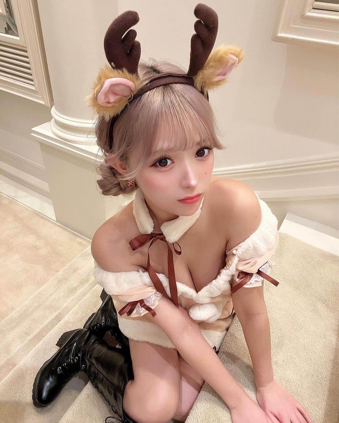 松田聖菜さんのインスタグラム写真 - (松田聖菜Instagram)「どっちのコスプレがいい？🦌」10月28日 19時56分 - seinaaa_0318