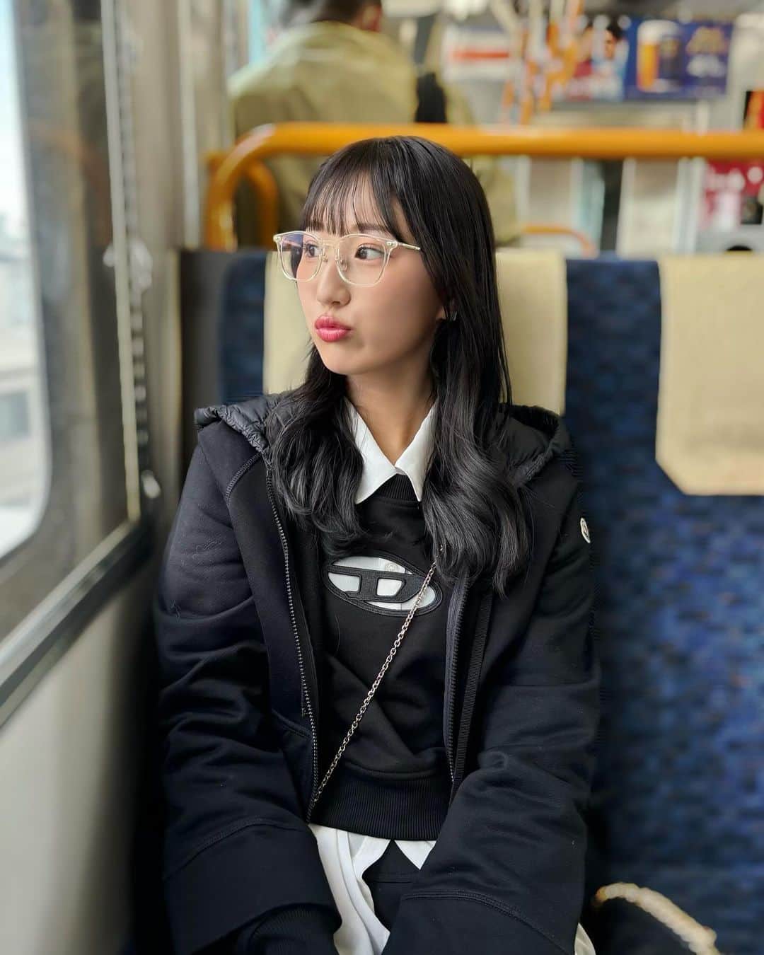 田辺真南葉のインスタグラム：「大学の同期とまったり旅🤍 旅行計画はゆるゆる派です〜  現地集合現地解散は申し訳ないけど 行きはわくわくしながら電車に揺られ 帰りは涙のばいばいでも 大量の写真と動画を見返してにやにやでした〜〜  友達との大切な時間🐾 また会いたい〜 ASAP🎶」