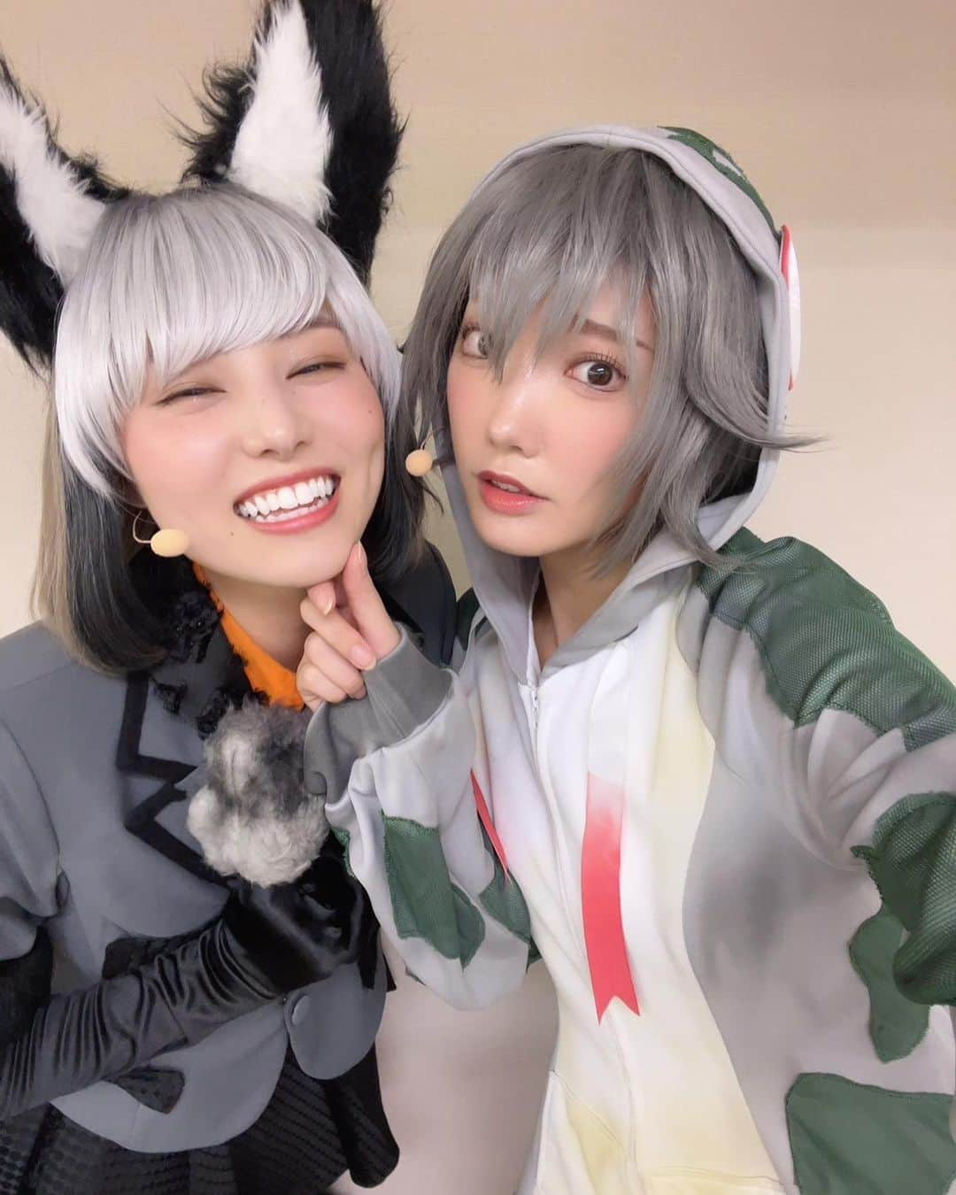 相楽伊織のインスタグラム：「🦊💕🐍 舞台「けものフレンズ」おおきなみみとちいさなきせき Re:JAPARISTAGE 早いもので残りあと3公演となりました！  みんなだいすきだーー🐾🤍 最後まで駆け抜けようね！！！  まだ会いに来てない皆さん！ 待ってるよ💨💨  #舞台けものフレンズ #ジャパリステージ  #オオミミギツネ #ハブ」