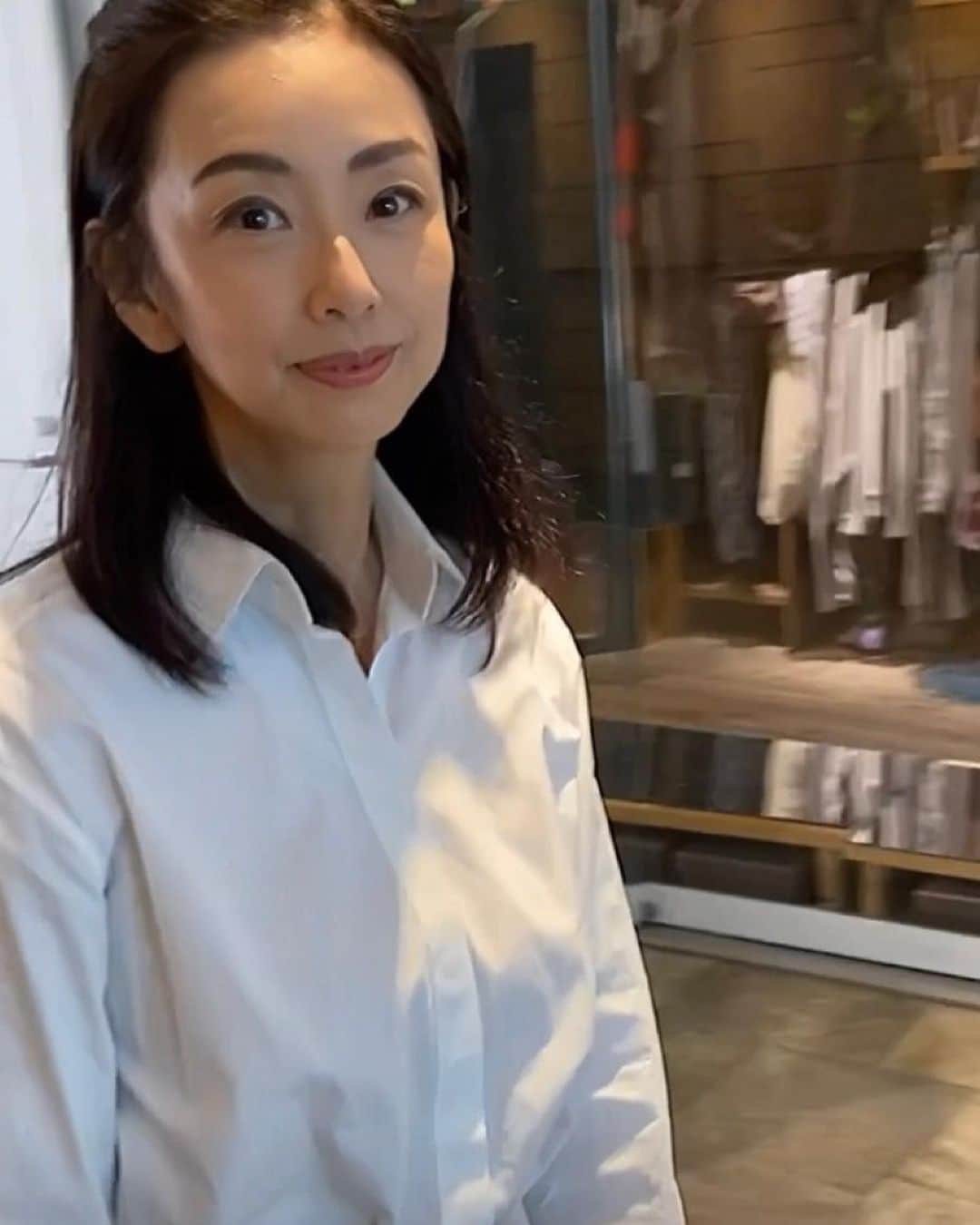 田村翔子さんのインスタグラム写真 - (田村翔子Instagram)「たまには写真も😅 打ち合わせの後、青山で偶然素敵な食品店を見つけました ...