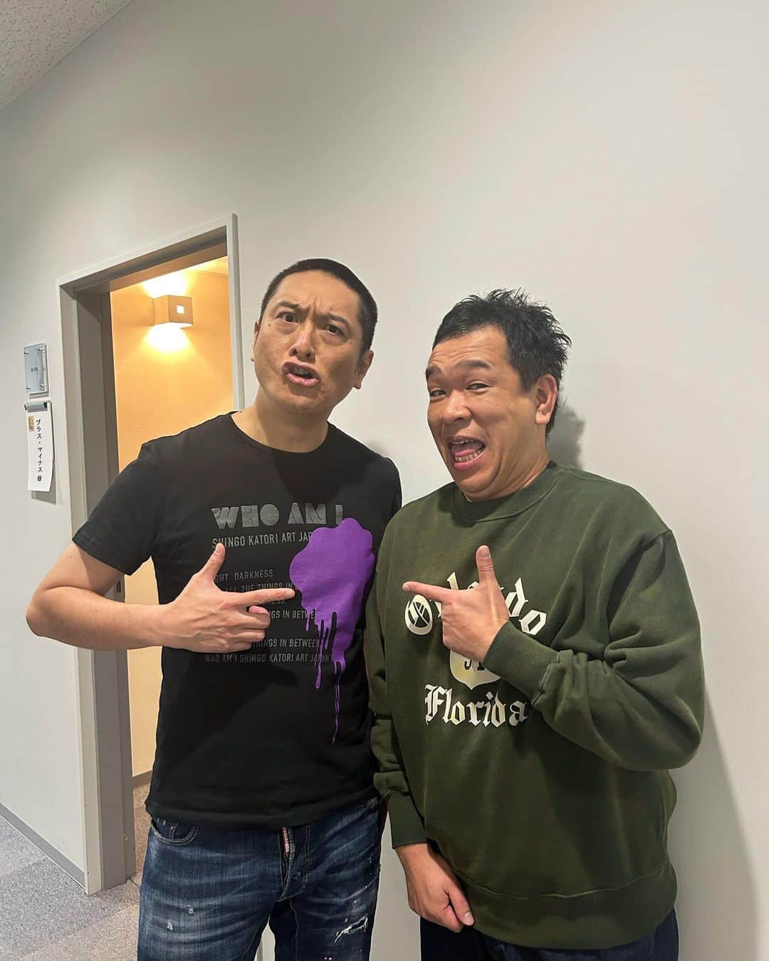 のインスタグラム：「きょうのげいにん 1613ばん  JP🎶  テーマ:きょうの第一芸人発見！  #芸人 #きょうのげいにん #JP #プラスマイナス  #プラスマイナス兼光 #兼光 #阪神ええどー」