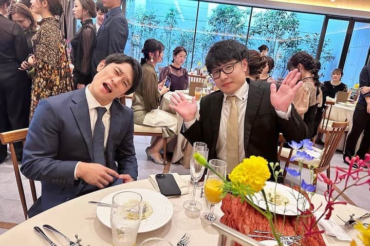 倉島大地さんのインスタグラム写真 - (倉島大地Instagram)「キンタおめでとう心から🥂  強く生きてる男はかっこいいね🔥  いつでも電話してきてね〜☺️  #順大 #同級生 #あだ名はキンタ #キンタが入学前に話しかけてくれたから今がある #想い出たくさんだなぁ #またすぐ会お #同期でもパシャリ #いい写真たち下書きに置いといてもタイミング逃して投稿しづらくなるからすぐ投稿しないと #ね」10月28日 20時20分 - kurapi1