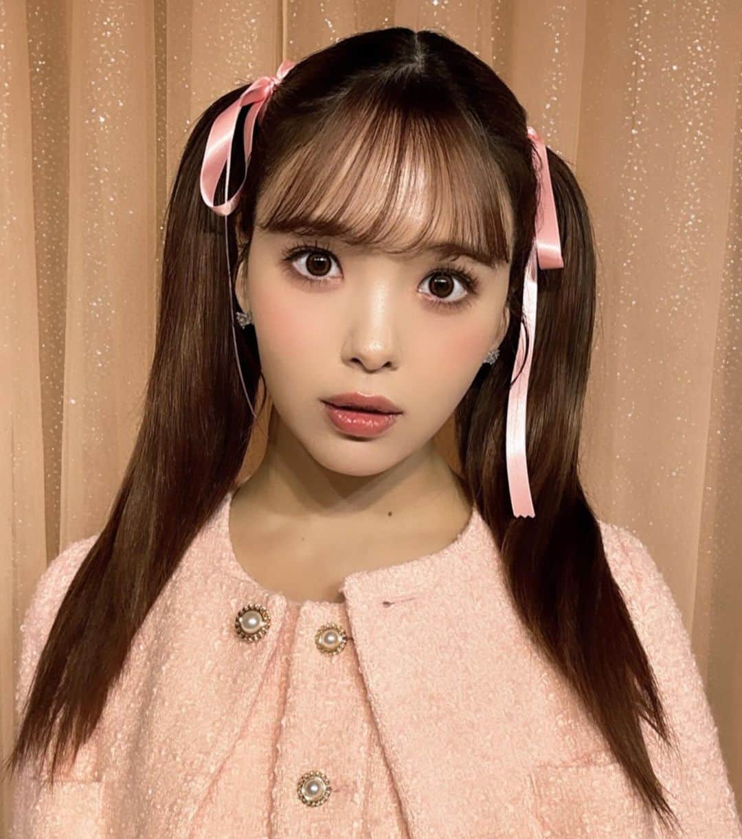 のインスタグラム：「CALNAMURイベントありがとうございました🎀沢山のお客様と写真や動画が撮れて楽しかったです✌️✨みんなCALNAMURのお洋服とっても似合ってたよ🥹🫶私は今日ピンクちゃんでした🌙CALNAMURのポップアップSHOPは新宿ルミネエスト地下1階で11月1日まで開催してるのでまだまだお越しください✌️🎀」
