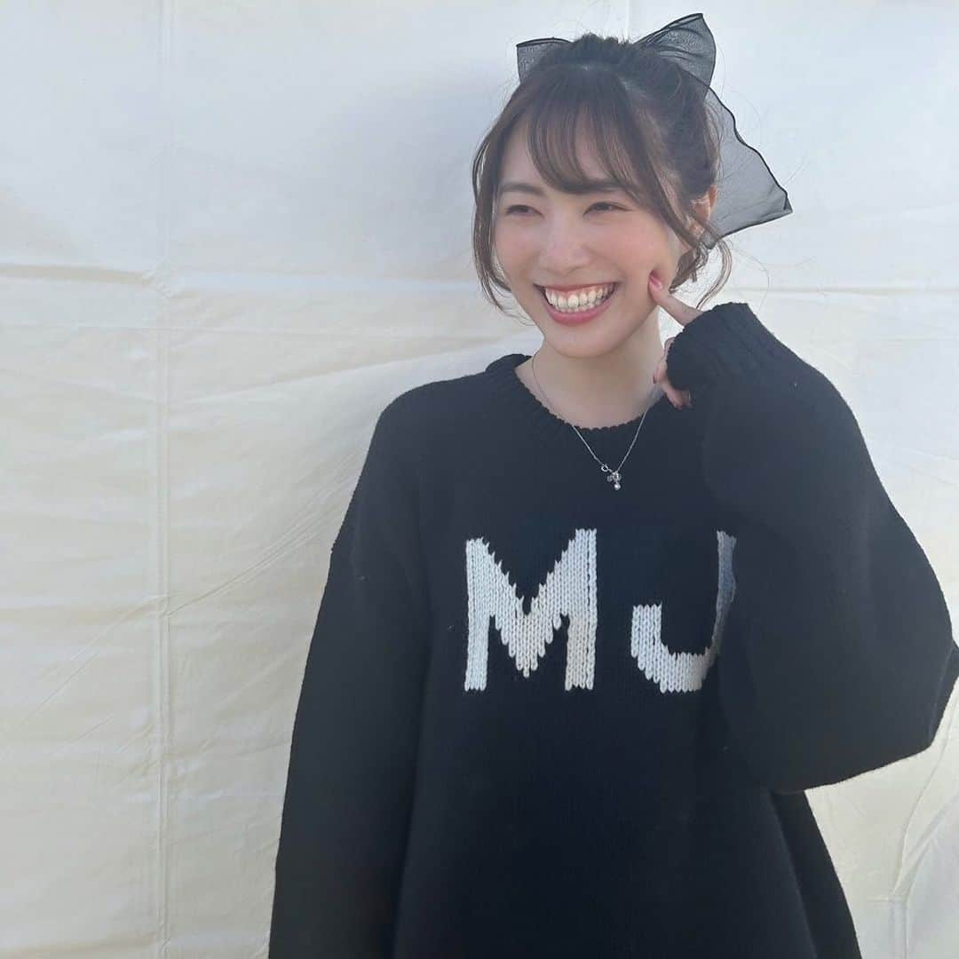 松井珠理奈のインスタグラム：「MJ🖤🎀  西尾のイベント楽しかったぁ😁  #西尾市  #愛知県  #地元  #aichi  #nishio  #東海テレビ  #ポニーテール  #リボン  #ヘアスタイル  #hair  #ponytail  #ribon  #mj  #marcjacobs」