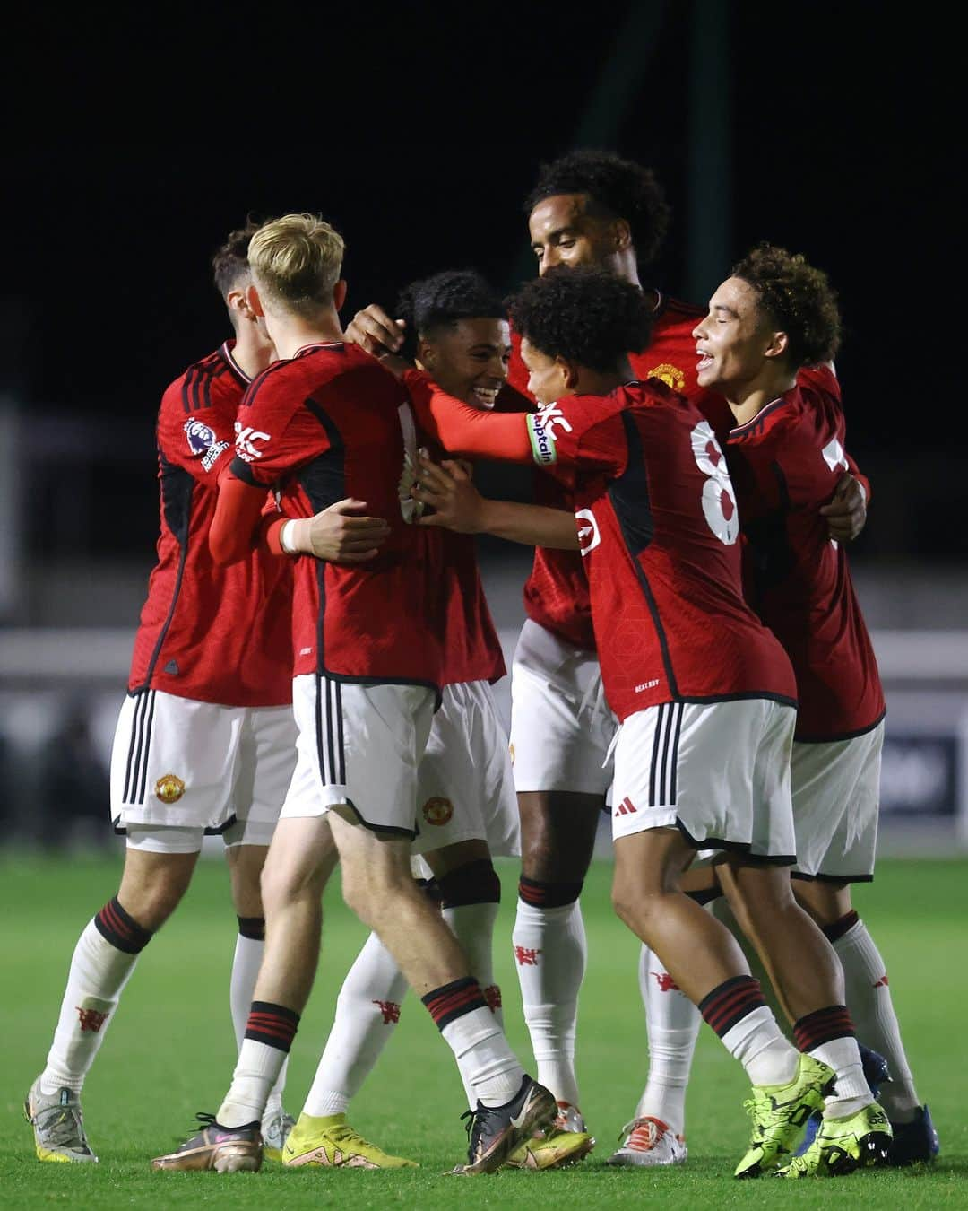 マンチェスター・ユナイテッドさんのインスタグラム写真 - (マンチェスター・ユナイテッドInstagram)「The goal that secured our U21s a deserved point on Friday night! ⚽️👏  #MUFC #MUAcademy #ManUtd #PL2」10月28日 20時48分 - manchesterunited