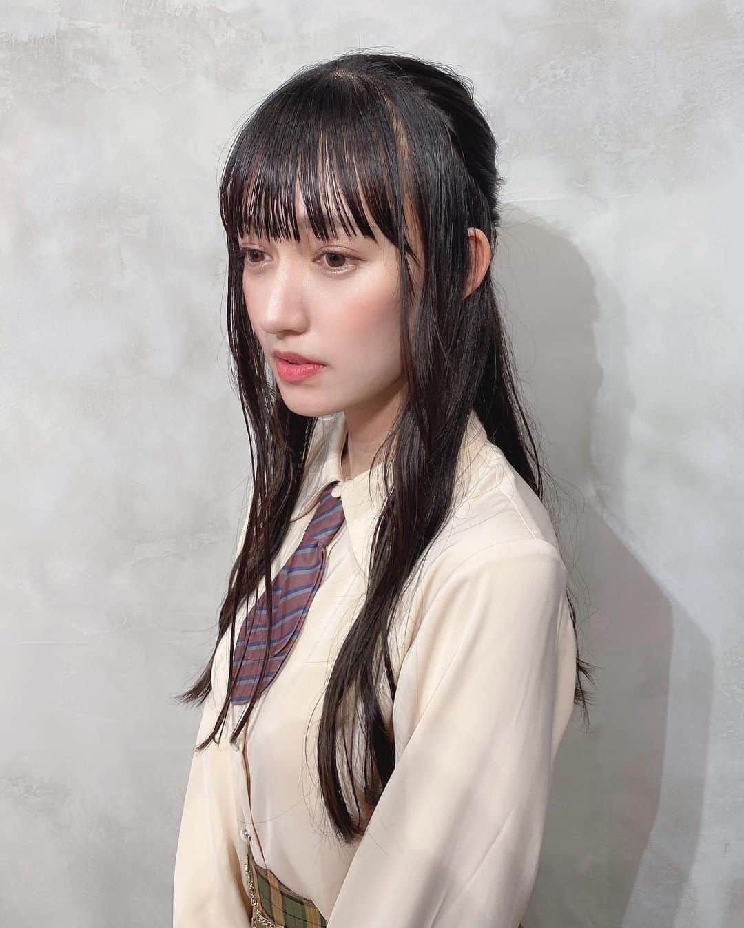 村星りじゅ（ukka）さんのインスタグラム写真 - (村星りじゅ（ukka）Instagram)「＊ 文学系のコーディネートです📖 ⁡ #ukka#村星りじゅ」10月28日 20時46分 - riju_murahoshi