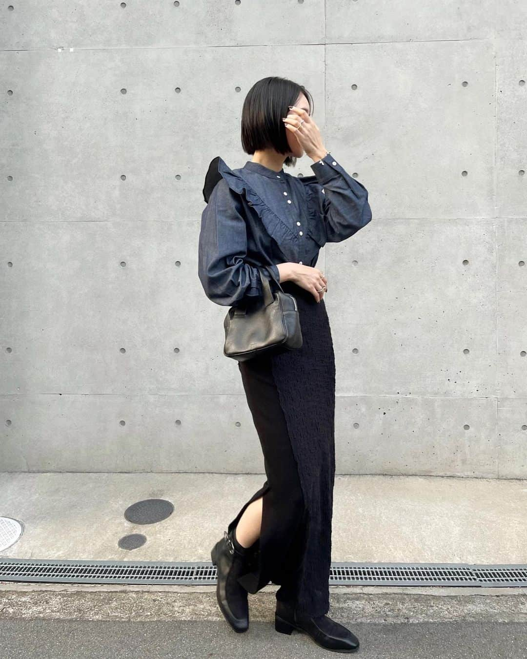 miheeさんのインスタグラム写真 - (miheeInstagram)「ootd  @laroute_official   今年注目されてきる ウエスタンブーツ❣️  シルエットはマニッシュすぎなくて スカートスタイルでも可愛く履ける✨️☺️  歩きやすくて🙆‍♀️  #LAROUTE #ラルート　#ウエスタンブーツ　#ブーツ」10月28日 20時51分 - __mihi__