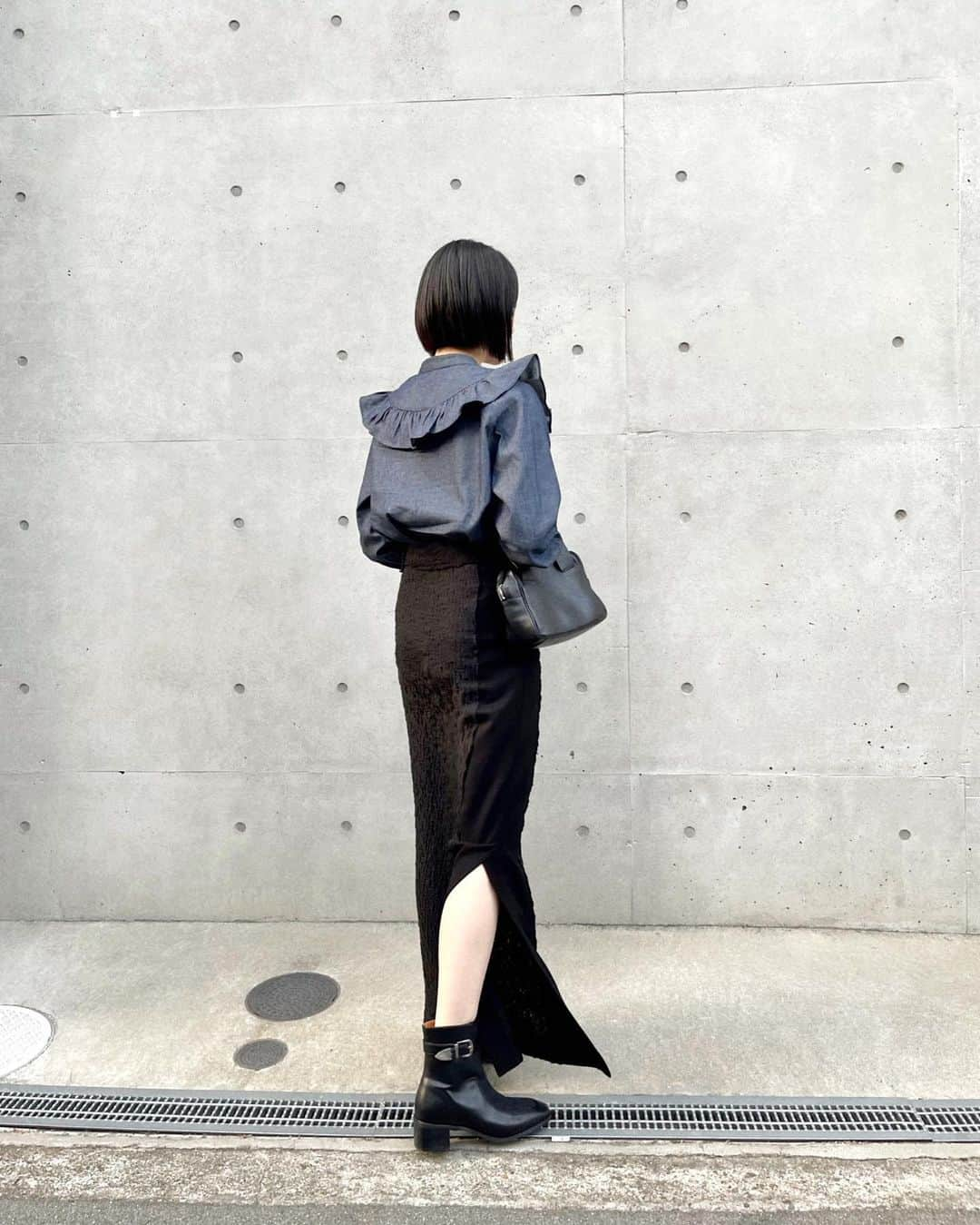 miheeさんのインスタグラム写真 - (miheeInstagram)「ootd  @laroute_official   今年注目されてきる ウエスタンブーツ❣️  シルエットはマニッシュすぎなくて スカートスタイルでも可愛く履ける✨️☺️  歩きやすくて🙆‍♀️  #LAROUTE #ラルート　#ウエスタンブーツ　#ブーツ」10月28日 20時51分 - __mihi__