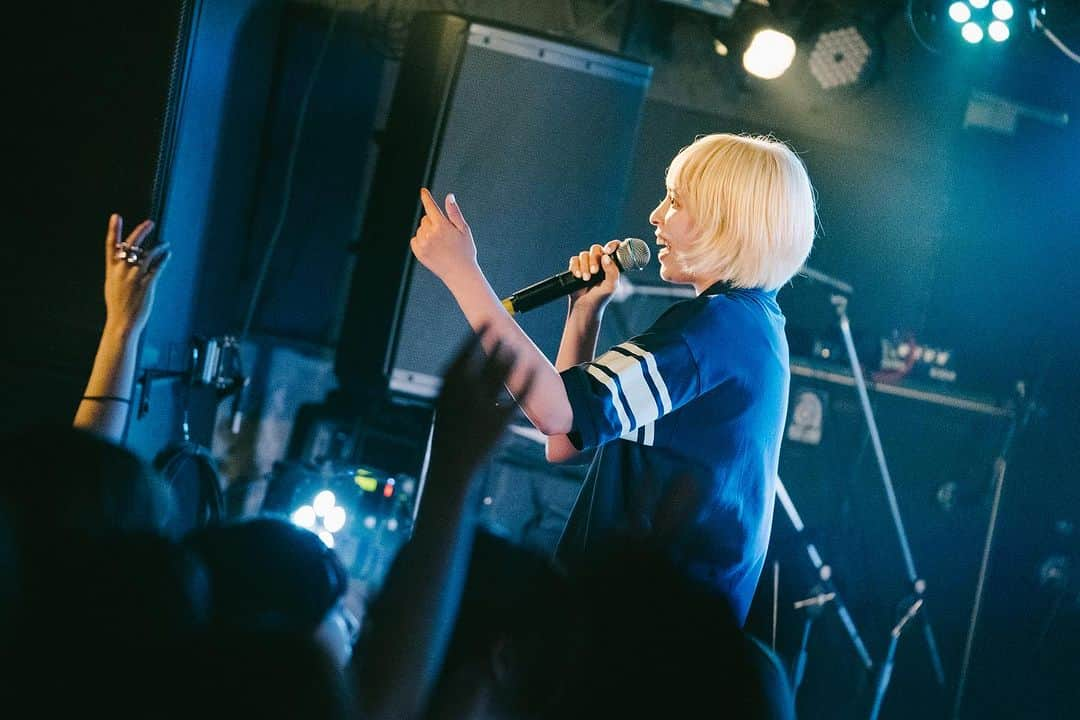 chelmicoさんのインスタグラム写真 - (chelmicoInstagram)「2023.09.15 「BIGYOUTH」 at.新代田FEVER  Photo by @chiaki_f05   #chelmico」10月28日 21時11分 - chelmico