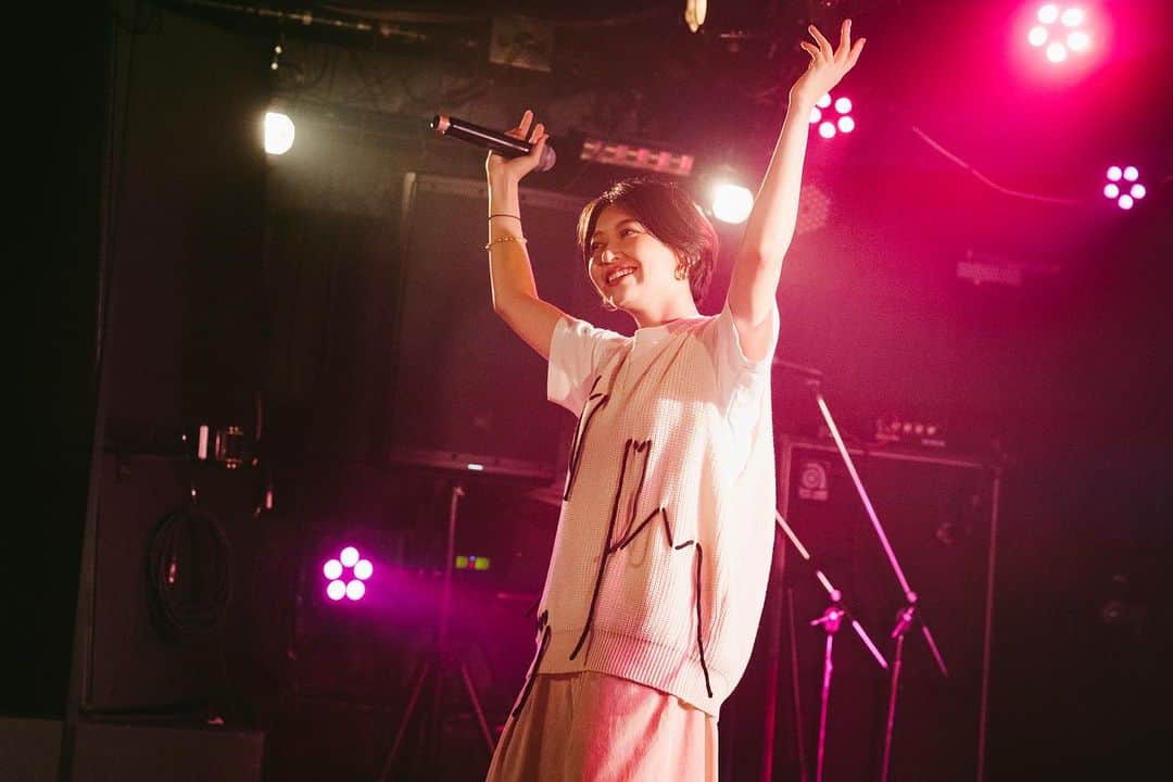 chelmicoさんのインスタグラム写真 - (chelmicoInstagram)「2023.09.15 「BIGYOUTH」 at.新代田FEVER  Photo by @chiaki_f05   #chelmico」10月28日 21時11分 - chelmico