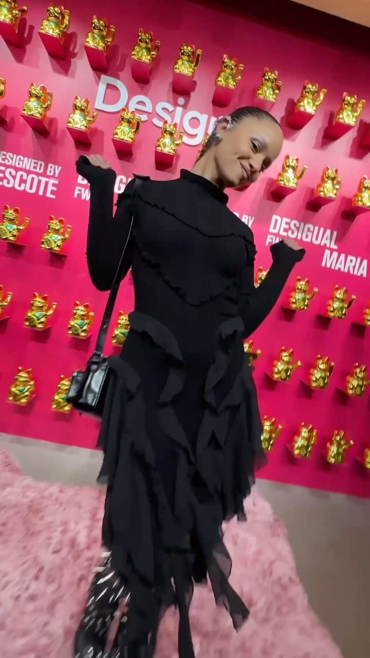デシグアルのインスタグラム：「The girls who get it, get it. #DesigualxMariaEscote as seen on @toccororo, @elenamesag, @jordanboydmusic, @macalopz & @anaju.wav.   #NewDesigual」