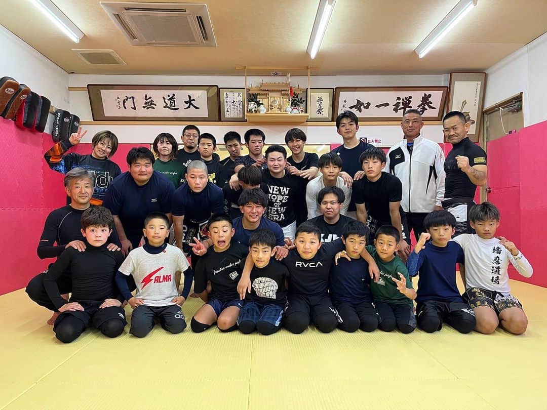 のインスタグラム：「今日はレスリング強化合宿初日❗️ 禅道会OBの方々はじめ、レスリングめっちゃ強い方達が、ご指導に来てくださいました🙌✨ 総合に活かしていこ‼️」
