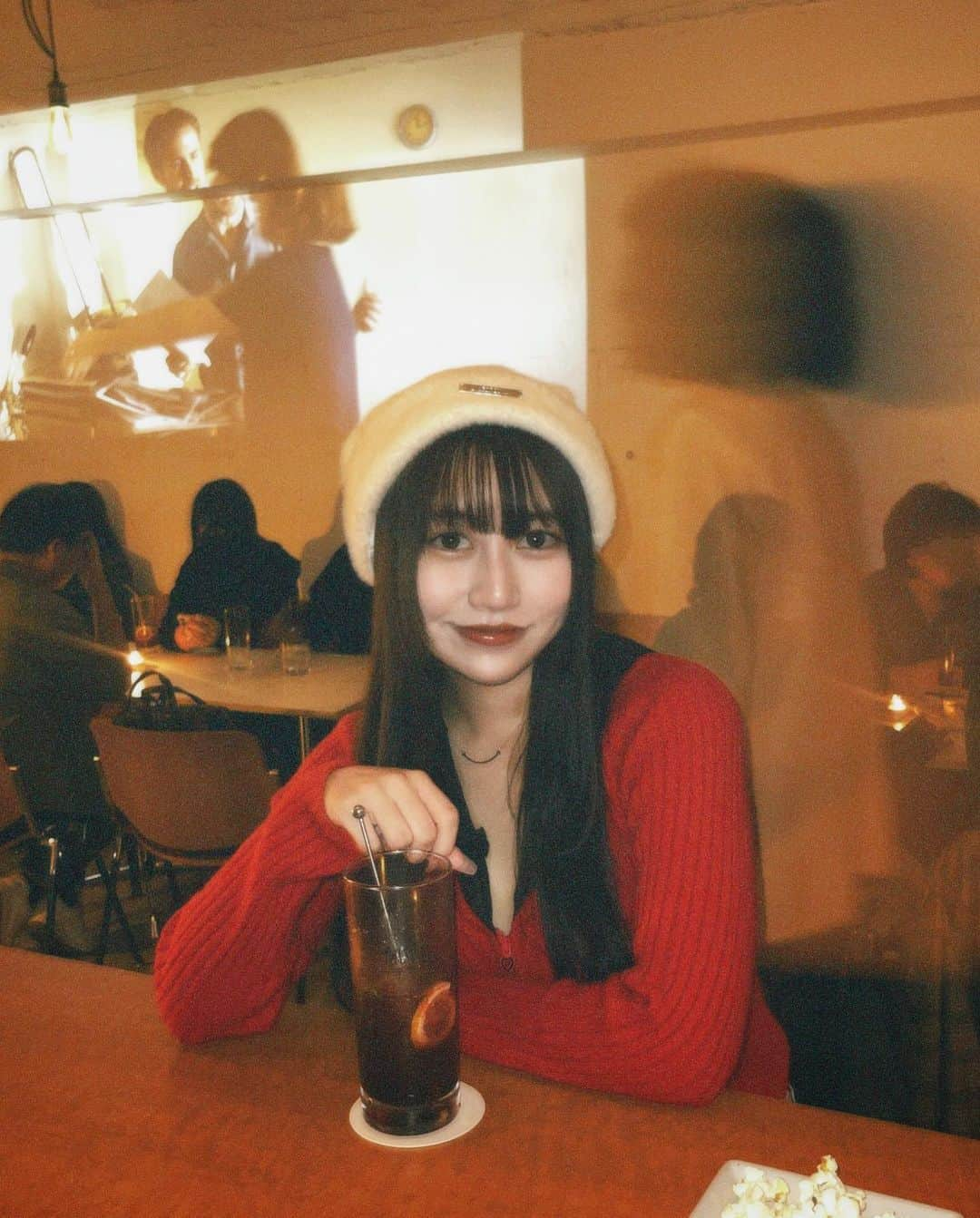 ゆらさんのインスタグラム写真 - (ゆらInstagram)「>>>> 🪐  𓂃𓈒 ✩.*☕*°」10月28日 21時33分 - lalalim_00