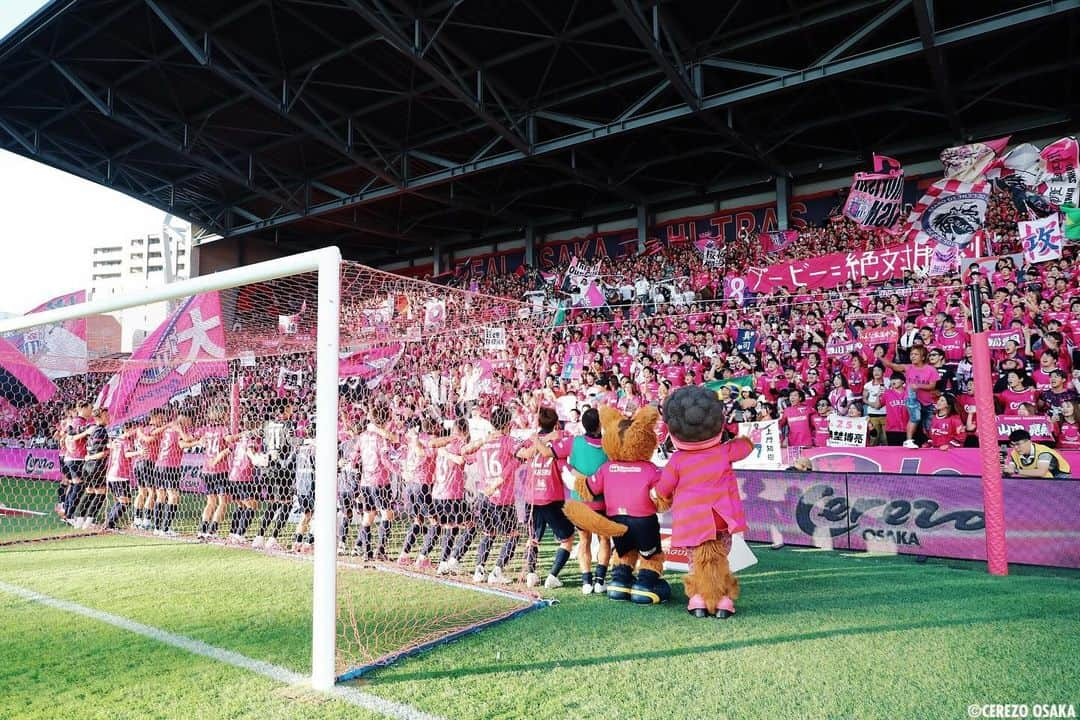 山中亮輔さんのインスタグラム写真 - (山中亮輔Instagram)「Great win🌸🌸🌸  #大阪ダービー  #cerezoosaka  #セレッソ大阪  #山中亮輔  #LEFT #LEFTISMINE」10月28日 21時39分 - yamanaka_ryosuke24