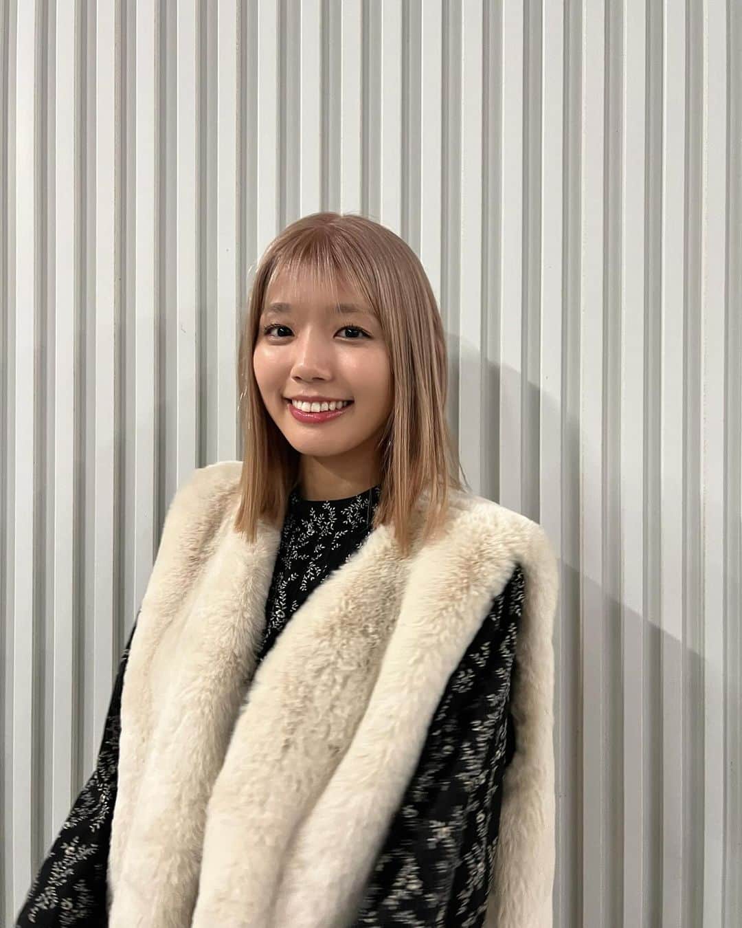里菜さんのインスタグラム写真 - (里菜Instagram)「・今回はピンク系のハイトーン🍑🍑🍑」10月28日 21時44分 - rina_crownpop