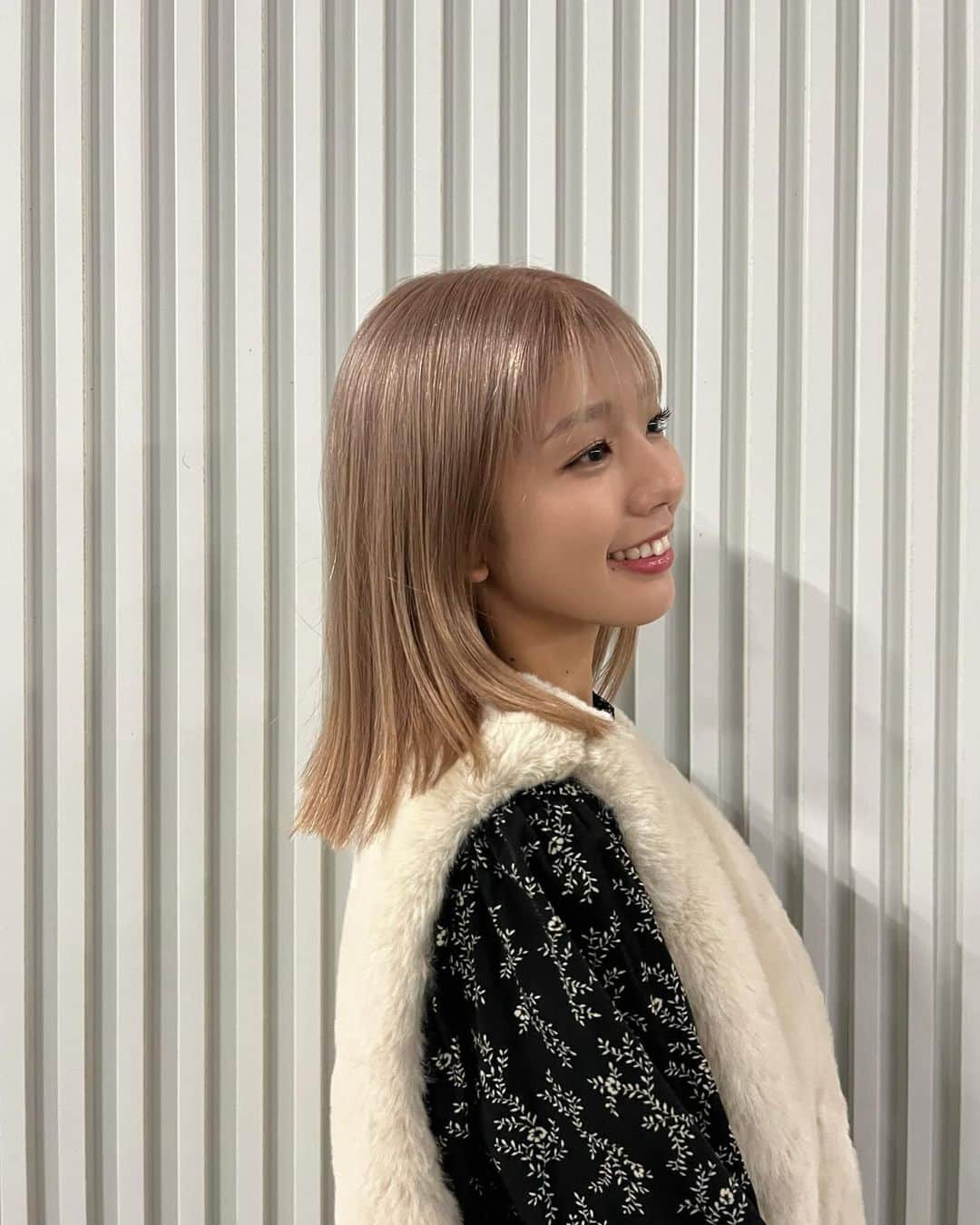 里菜さんのインスタグラム写真 - (里菜Instagram)「・今回はピンク系のハイトーン🍑🍑🍑」10月28日 21時44分 - rina_crownpop