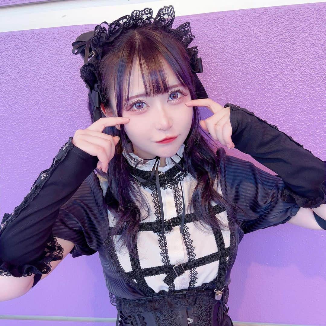ねおきまこのインスタグラム：「ぴ」