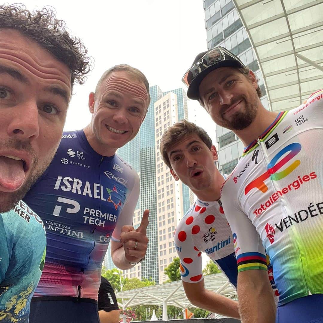 マーク・カヴェンディッシュのインスタグラム：「They can't wait to see you tomorrow 😛  #TDFSG @tdf.sg   📸 : @markcavendish」