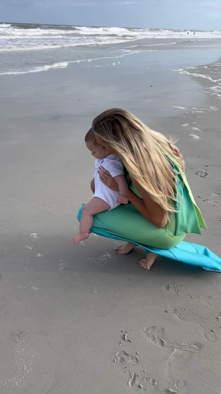 Elise Lobbのインスタグラム：「Happy 6 months little boy !!!🥹💙 time is flying by! I am so lucky that God picked me to be your momma! We love you so so much Dawson! 🥰  #mom #baby #momlife #fyp #mommy #love」