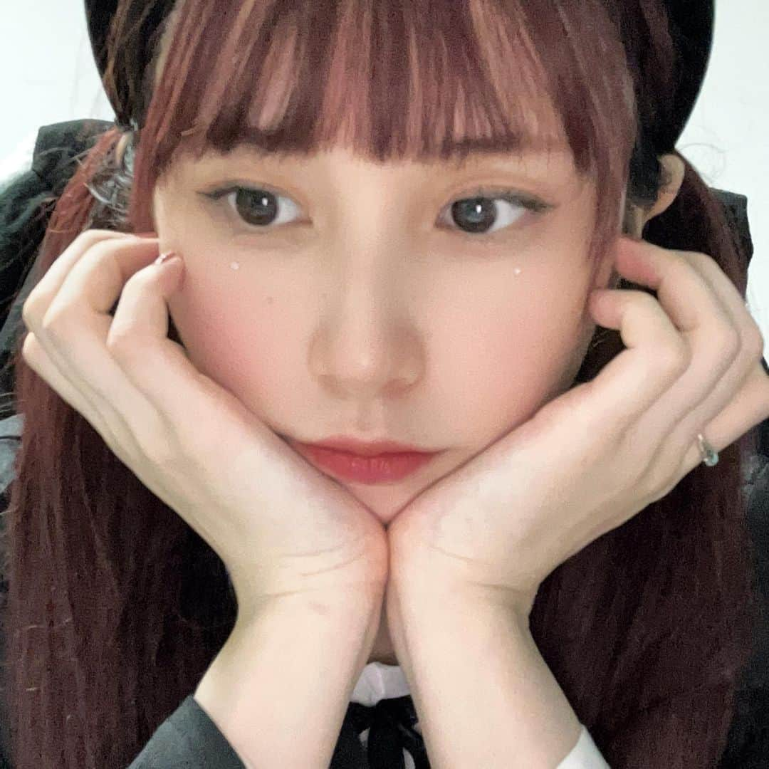 まなこさんのインスタグラム写真 - (まなこInstagram)「赤ど？？？🫶」10月28日 22時33分 - mntr39