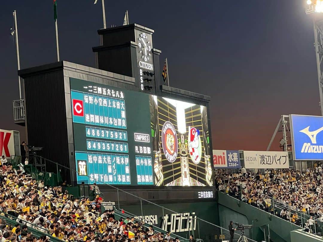 藤本冬香さんのインスタグラム写真 - (藤本冬香Instagram)「１０月１９日の思い出⚾️  #cs #ファイナルステージ #2戦目 #阪神 #甲子園球場」10月28日 22時28分 - fuyuka_43