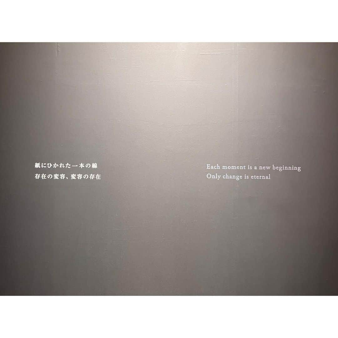 秋本祐希さんのインスタグラム写真 - (秋本祐希Instagram)「訪れてみたかった 京セラ美術館 タイミングよく 観たかった 井田幸昌展「Panta Rhei｜パンタ・レイ - 世界が存在する限り」を堪能 海外の美術館のような展示で いろんな距離から作品を楽しめた。 artのパワーって すごいなぁ。 旅先での美術館 とっても贅沢な時間でした。 #井田幸昌 #京セラ美術館 #京都 #pantarhei #art #trip #artmuseum」10月28日 22時46分 - ayuuki0908