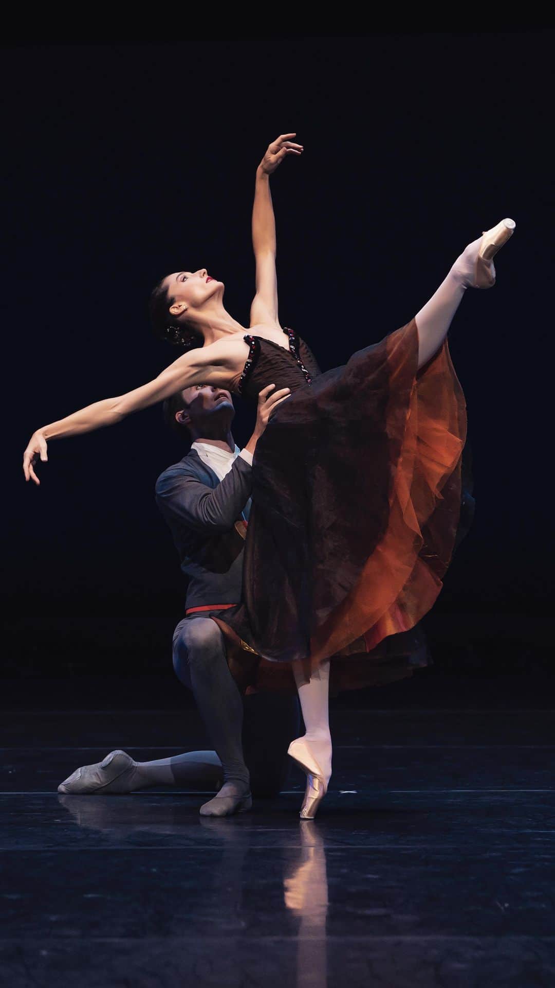 ドロテ・ジルベールのインスタグラム：「Extrait de « In the night » de Jerome Robbins avec @humarchand」