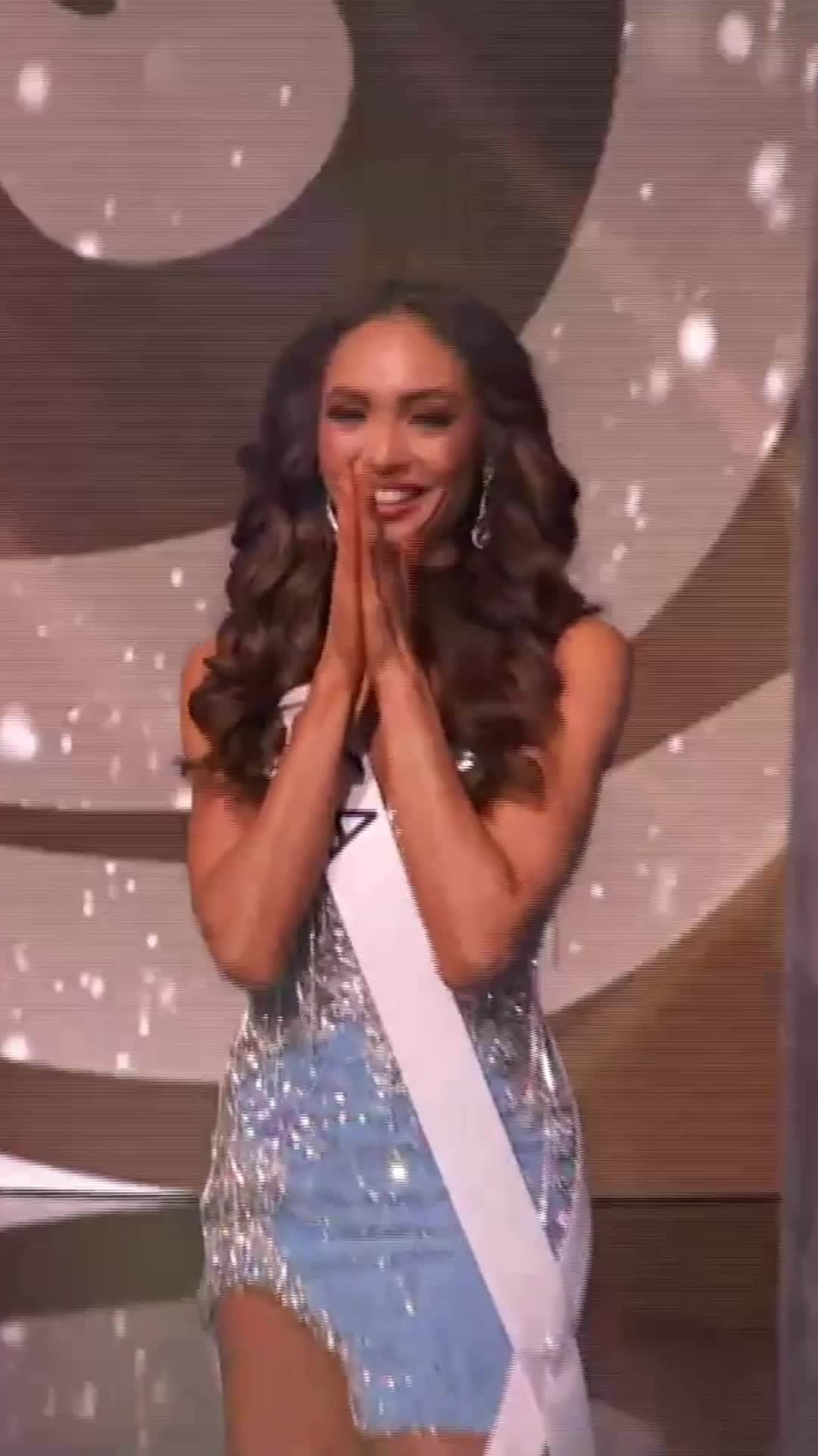 イリス・ミトゥネールのインスタグラム：「T-MINUS 3 WEEKS! ⏱⁠ ⁠ We are only 3 WEEKS away from the 72nd MISS UNIVERSE Competition! Who do you want to see take home the CROWN?! Don’t forget to buy your virtual ticket for the National Costume Show and the Preliminary Competition to see your favorite delegate take the stage!」