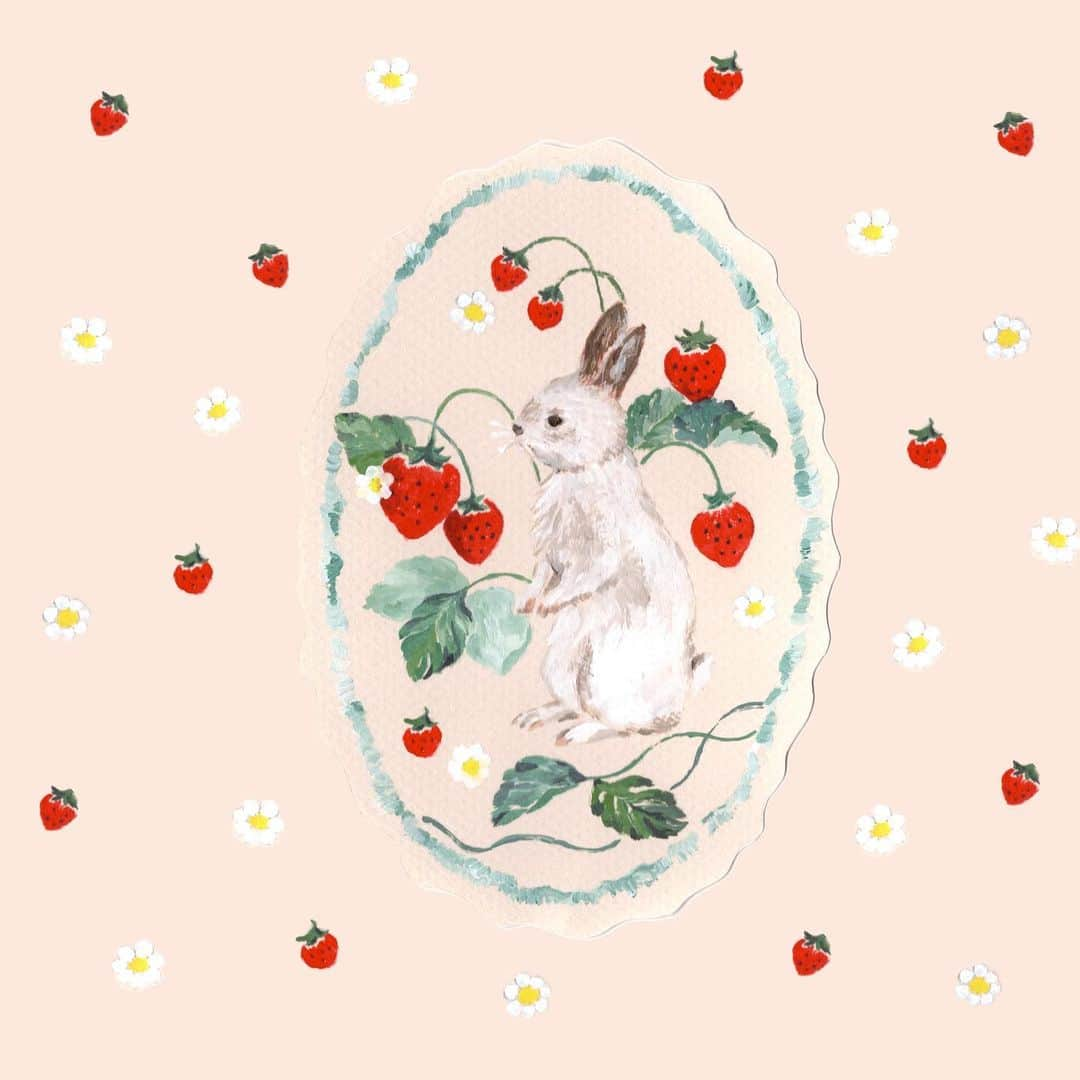 利光春華のインスタグラム：「🐇🍓  ありがたいことに、カレンダー再販のお問い合わせを数件いただいておりまして、現在、検討中です🙏  ご希望の方にご購入いただけるよう準備したいと思っております🐿️  本当にありがとうございます🙇🏻‍♀️  #オリジナルカレンダー2024 #イラストレーション #illustration #artwork  #利光春華」