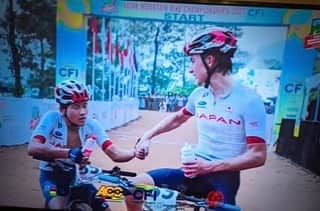 沢田時のインスタグラム：「アジア選手権は8位、日本の最高位はリキの5位で五輪の切符を手にできませんでした。  序盤は作戦通りに日本で先頭を固めて中国へ対してできることはしましたが力が及ばなかった。悔しいです。  一緒に戦ってくれた力、安里、宮津ありがとう。日本チームの完璧なサポートと応援、この場に送り出してくれた方々に感謝しています。  次の目標は決まっていますが、今日感じた想いは一生忘れません。」