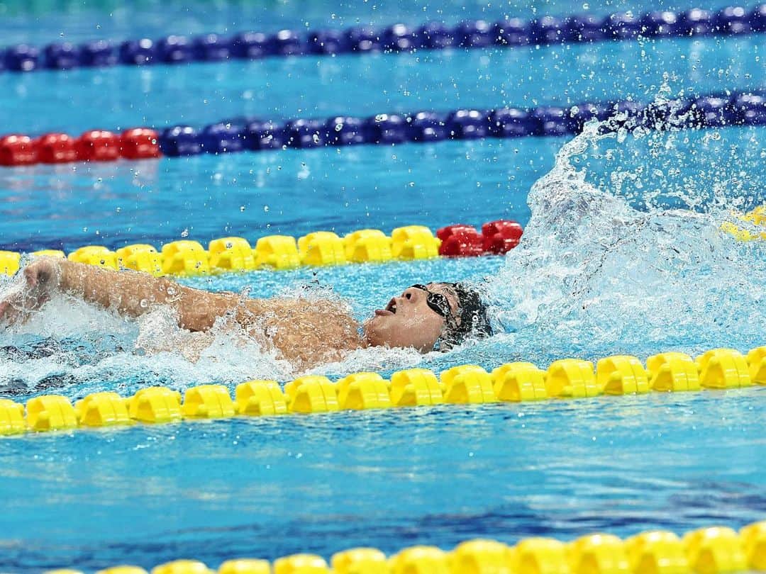 リー・シェンロンさんのインスタグラム写真 - (リー・シェンロンInstagram)「Well done @teamsingapore for flying our flag high at the 4th Asian Para Games (APG) in Hangzhou! 🇸🇬 Our athletes brought home 3 gold, 3 silver, and 2 bronze medals from the games.   Half our contingent were making their Asiad debuts. I am glad they acquitted themselves well and showed how to overcome challenges through perseverance and hard work. I look forward to seeing them soar to greater heights in future! – LHL   #OneTeamSG #OneTeamOneDream  (SportSG Photos by [1,5] Jeremy Lee, [2,3] Flona Hakim, [4,6,7] Dyan Tjhia)」10月28日 23時36分 - leehsienloong