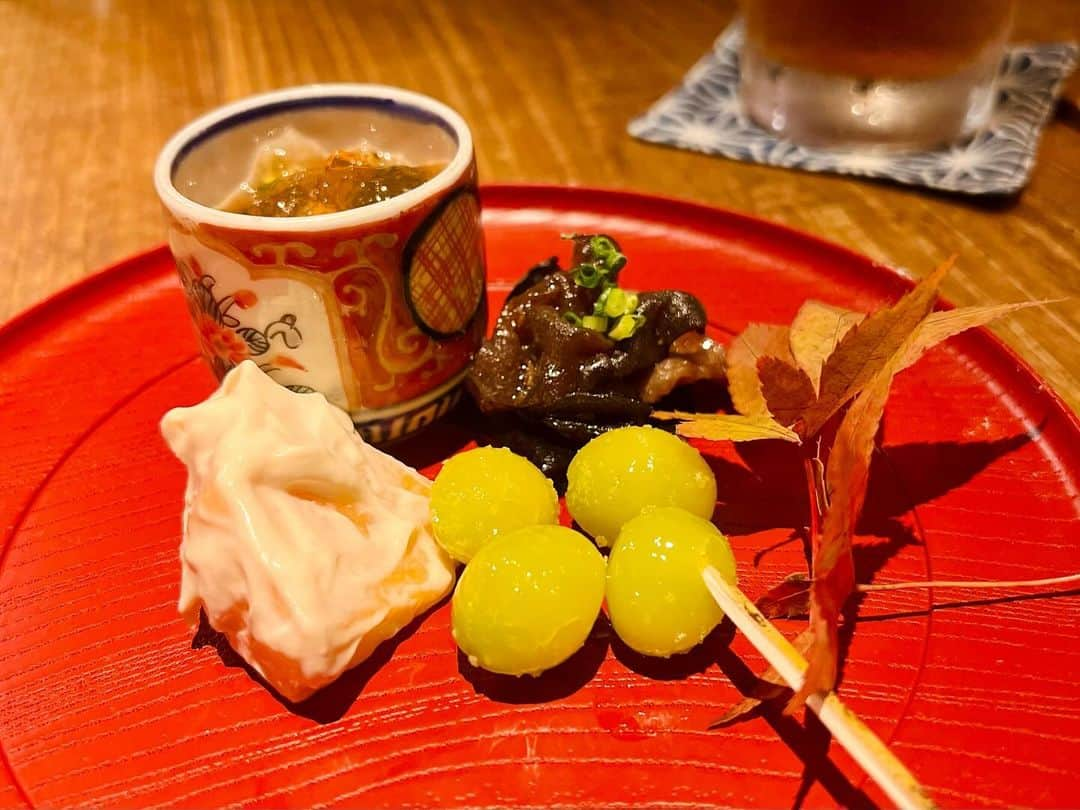 尾崎ありささんのインスタグラム写真 - (尾崎ありさInstagram)「🍴🍁🥰  ⁡ #女子会 #美食会 #グルメ #食べスタグラム #グルメスタグラム #東京グルメ #グルメ部 #グルメ好きな人と繋がりたい #グルメ女子 #お刺身 #グルメ好きと繋がりたい #和食 #渋谷 #渋谷グルメ #東京グルメ #居酒屋 #食べログ百名店 #酒井商会 #shibuya #gourmet #dinner #ディナー #おしゃれさんと繋がりたい #foodporn #foodie #tokyocalendar #東カレ #東カレ女子 #東京カレンダー #東カレ倶楽部」10月28日 23時46分 - also1219